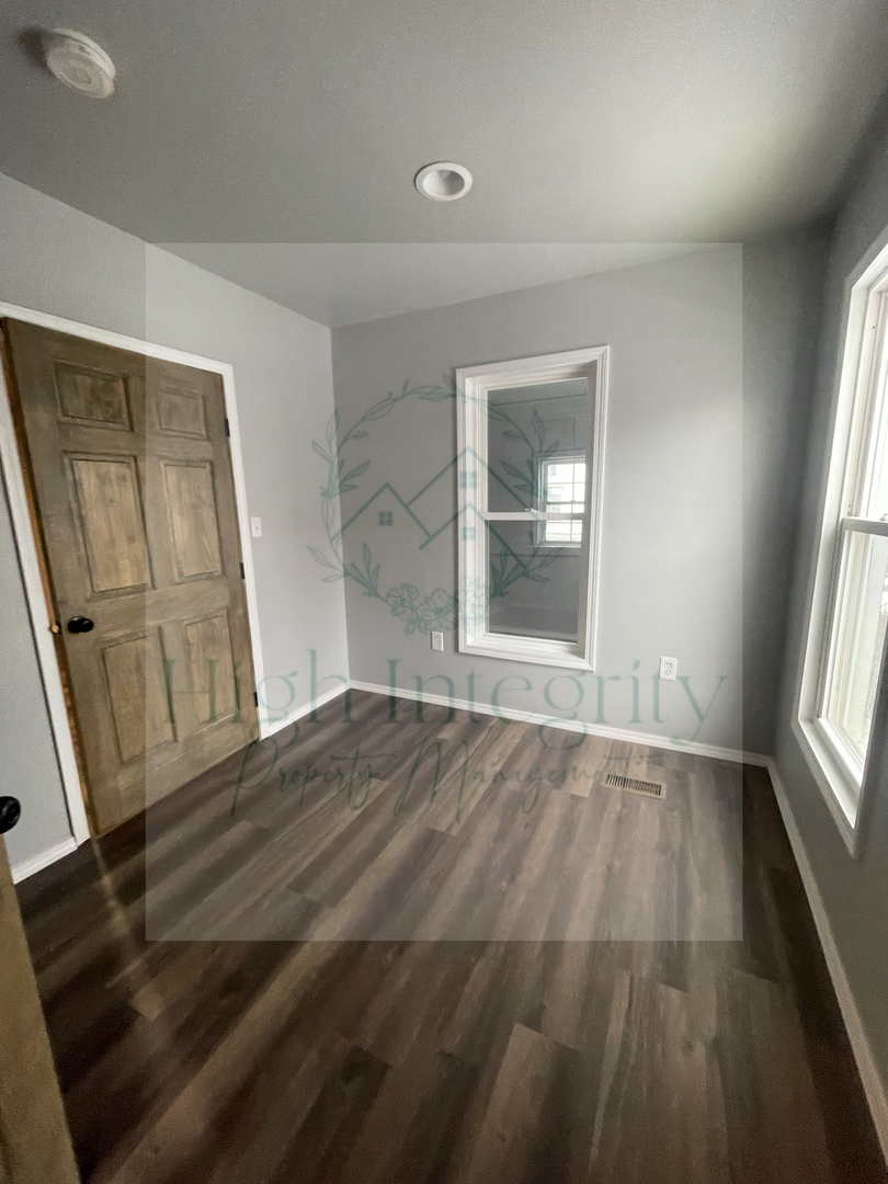 403 Walnut St unit A – photo 4