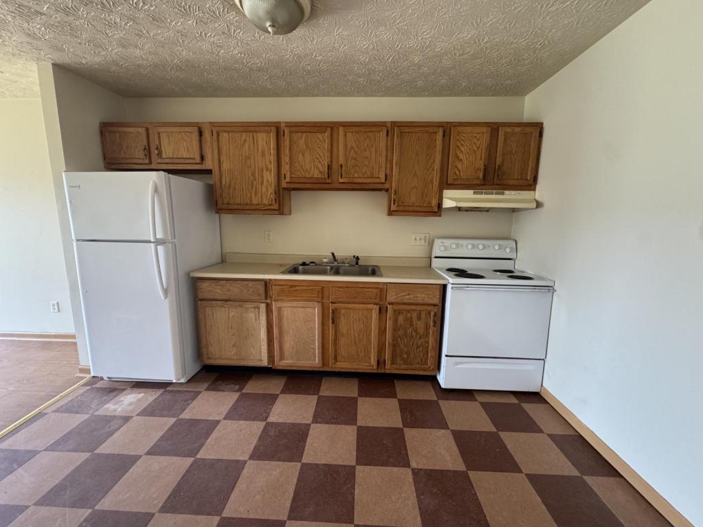 406 Mars Dr – photo 3