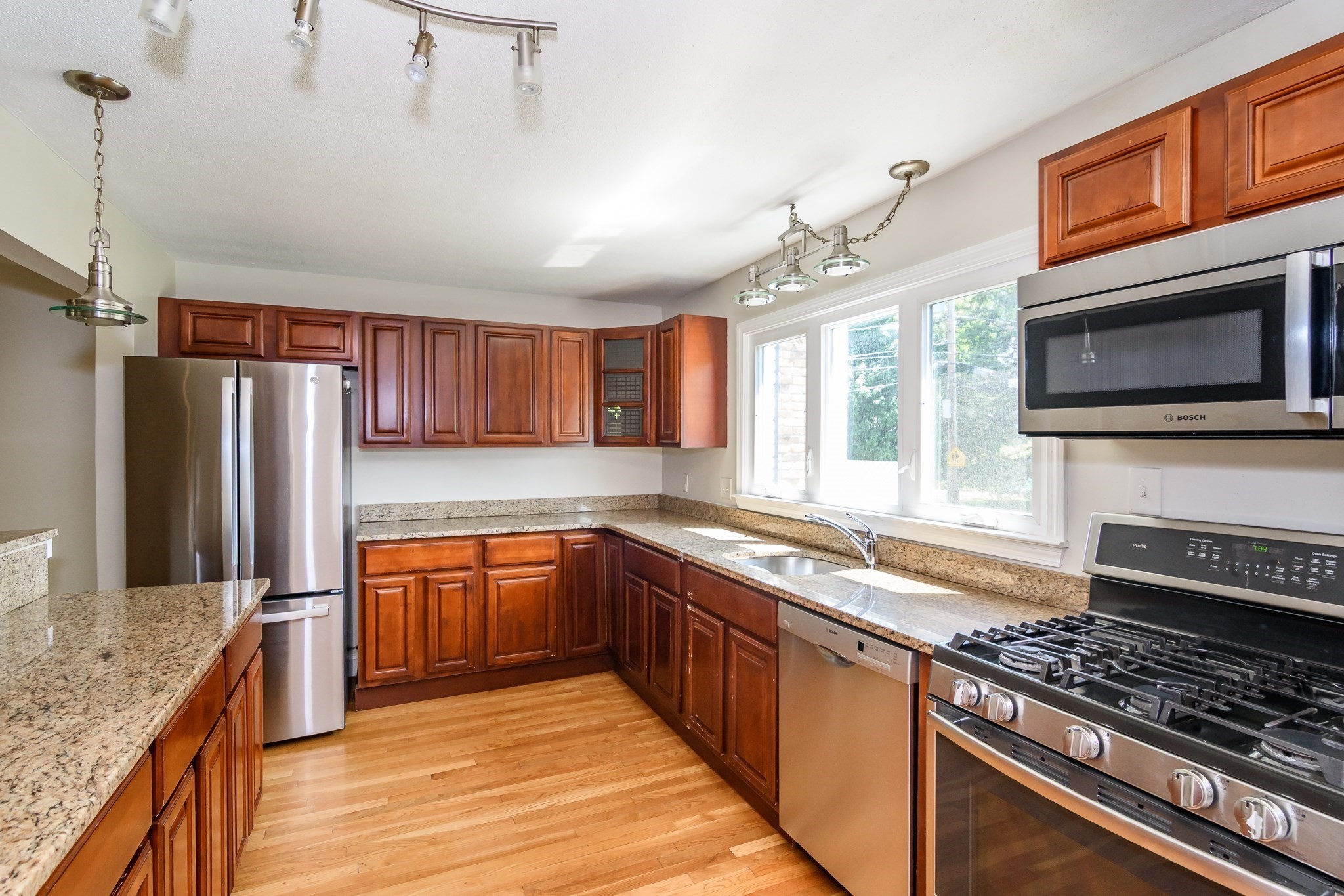 220 Kent St unit 220 – photo 2