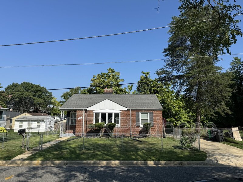 5716 Davey St – photo 1