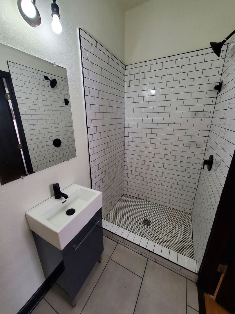 2001 10th Ave unit 211 – photo 4