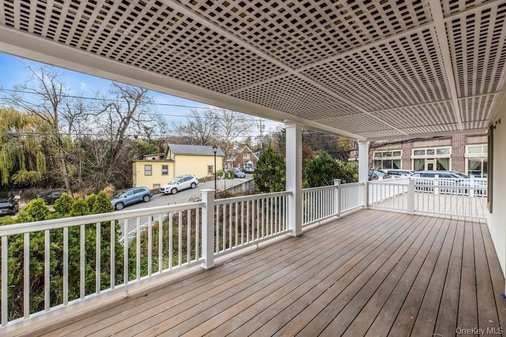 1431 Old Northern Blvd #3 – photo 3