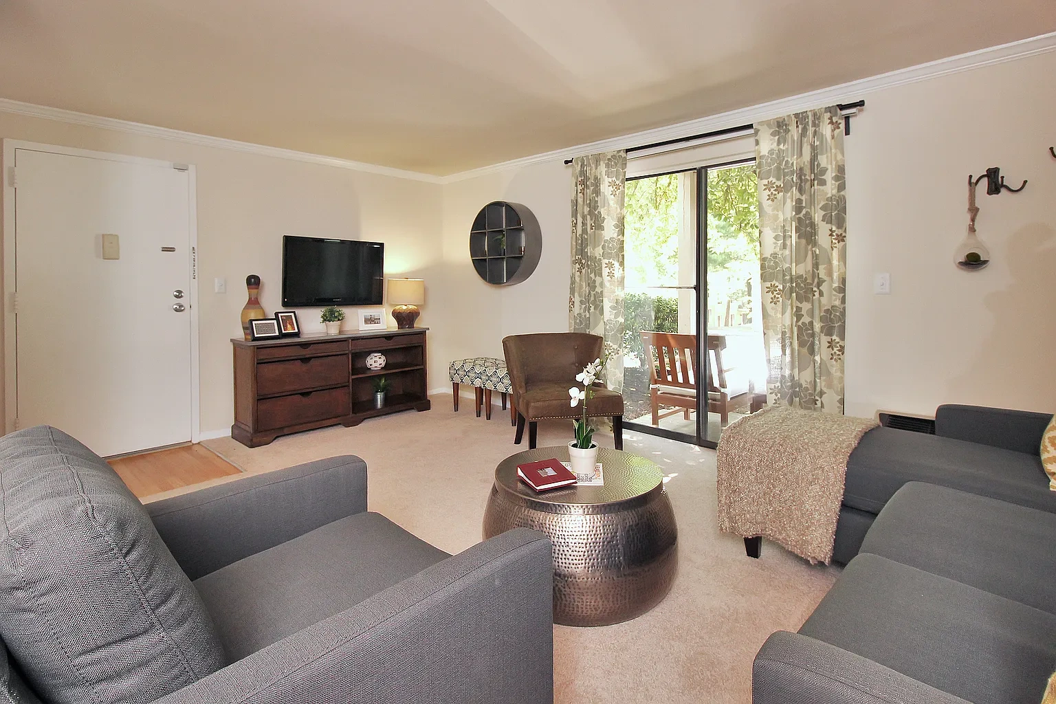 The Hamptons at Town Center – photo 4