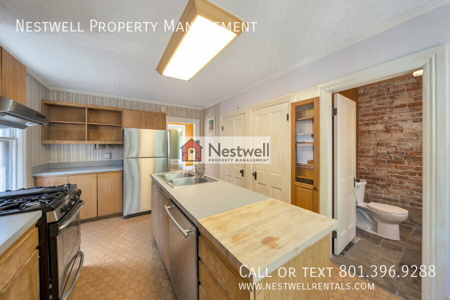 210 I St – photo 5