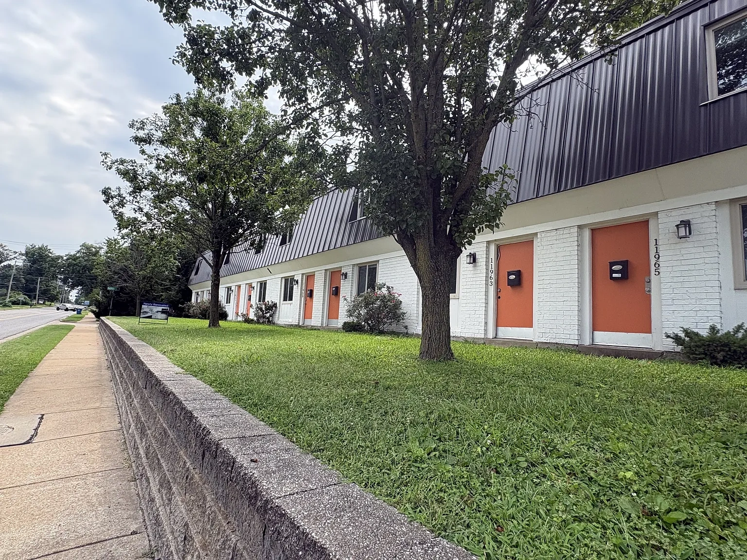 Spanish Lake Townhomes – photo 3