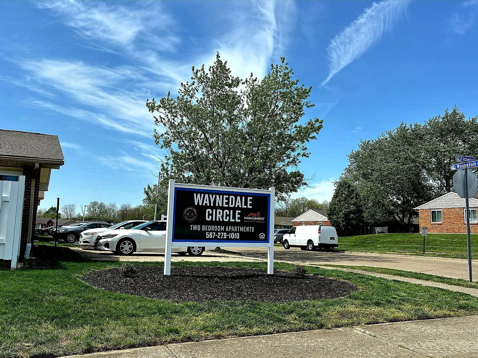 Waynedale Circle Apartments – photo 2