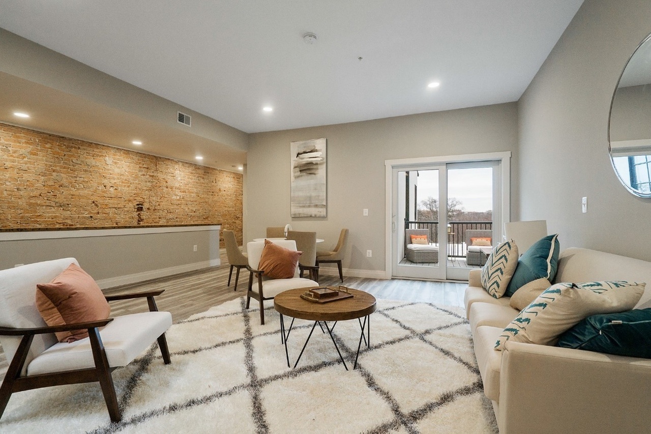 2649 Connecticut Ave NW unit C – photo 2