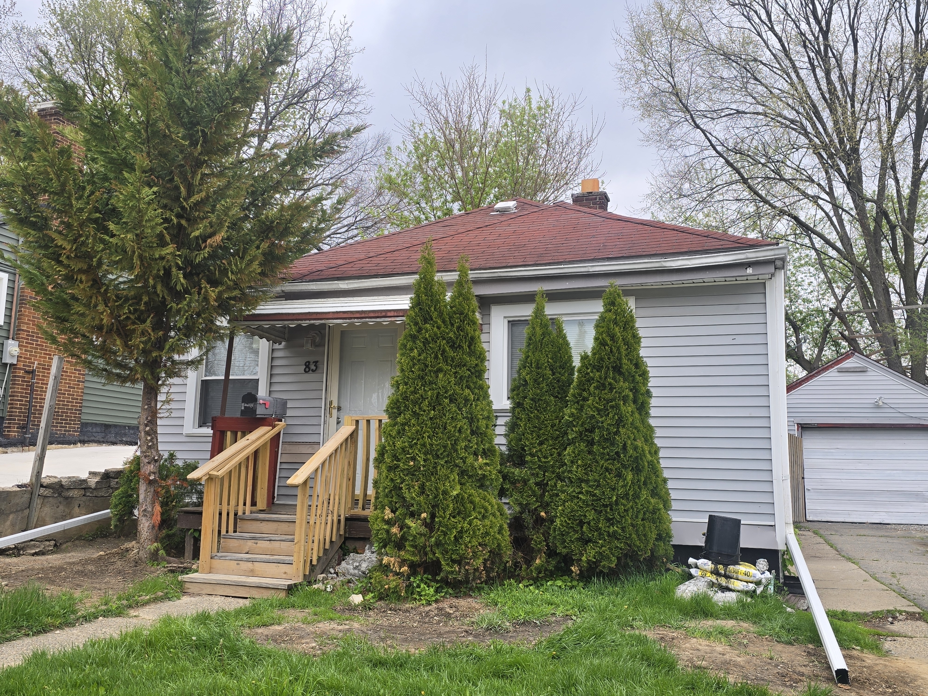 83 S Edith St – photo 1