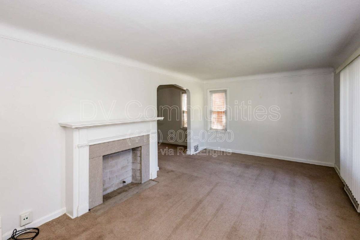 4871 Oakland Dr – photo 4