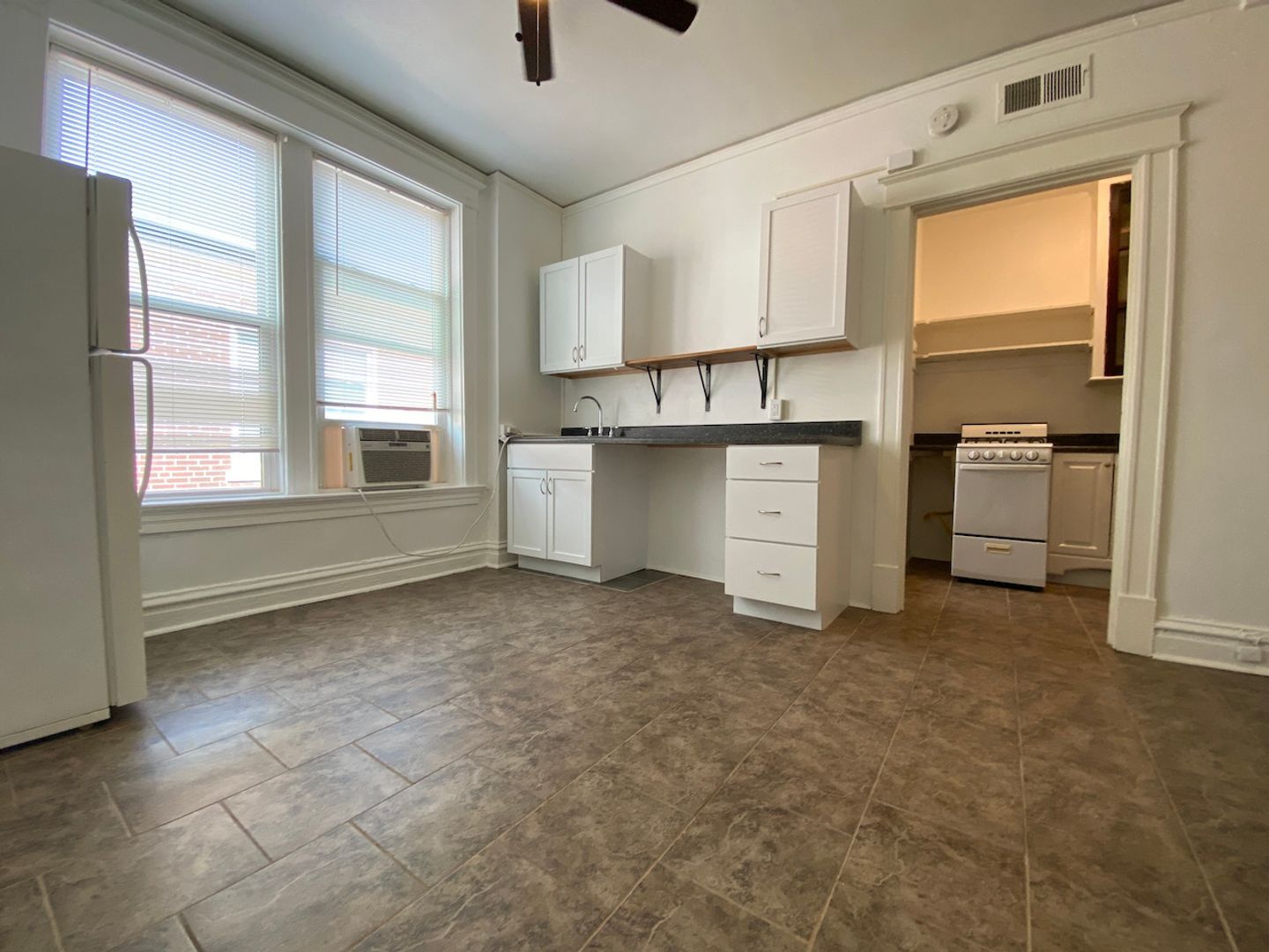 91 S Grand Blvd unit 311 – photo 2