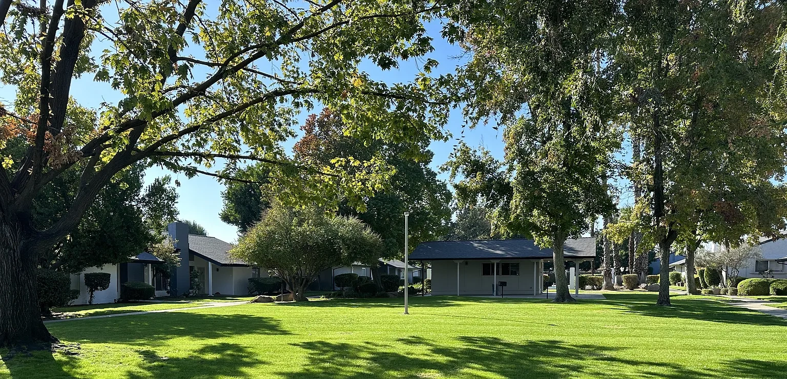 College Park – photo 1