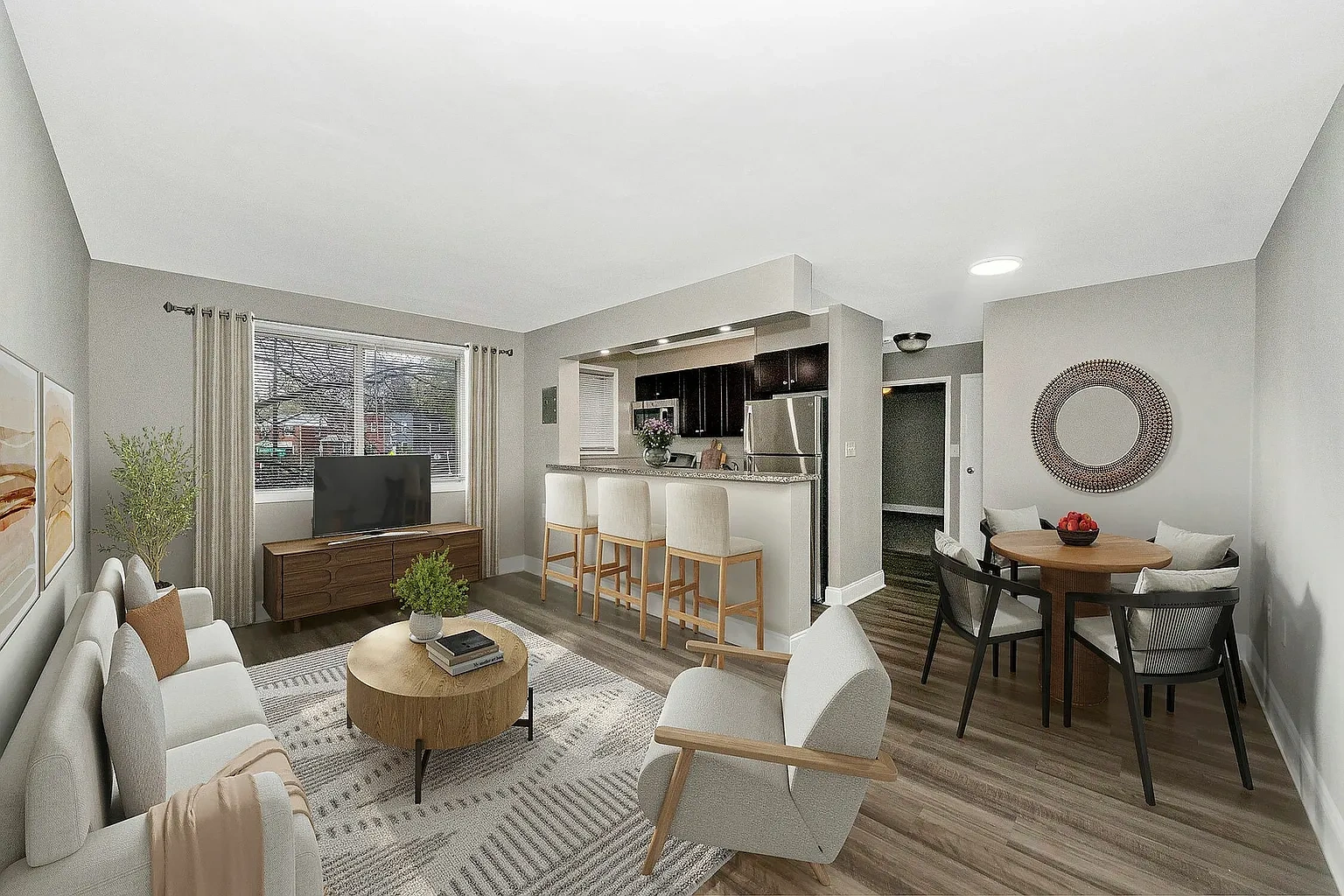 South Pointe Apartments – photo 1