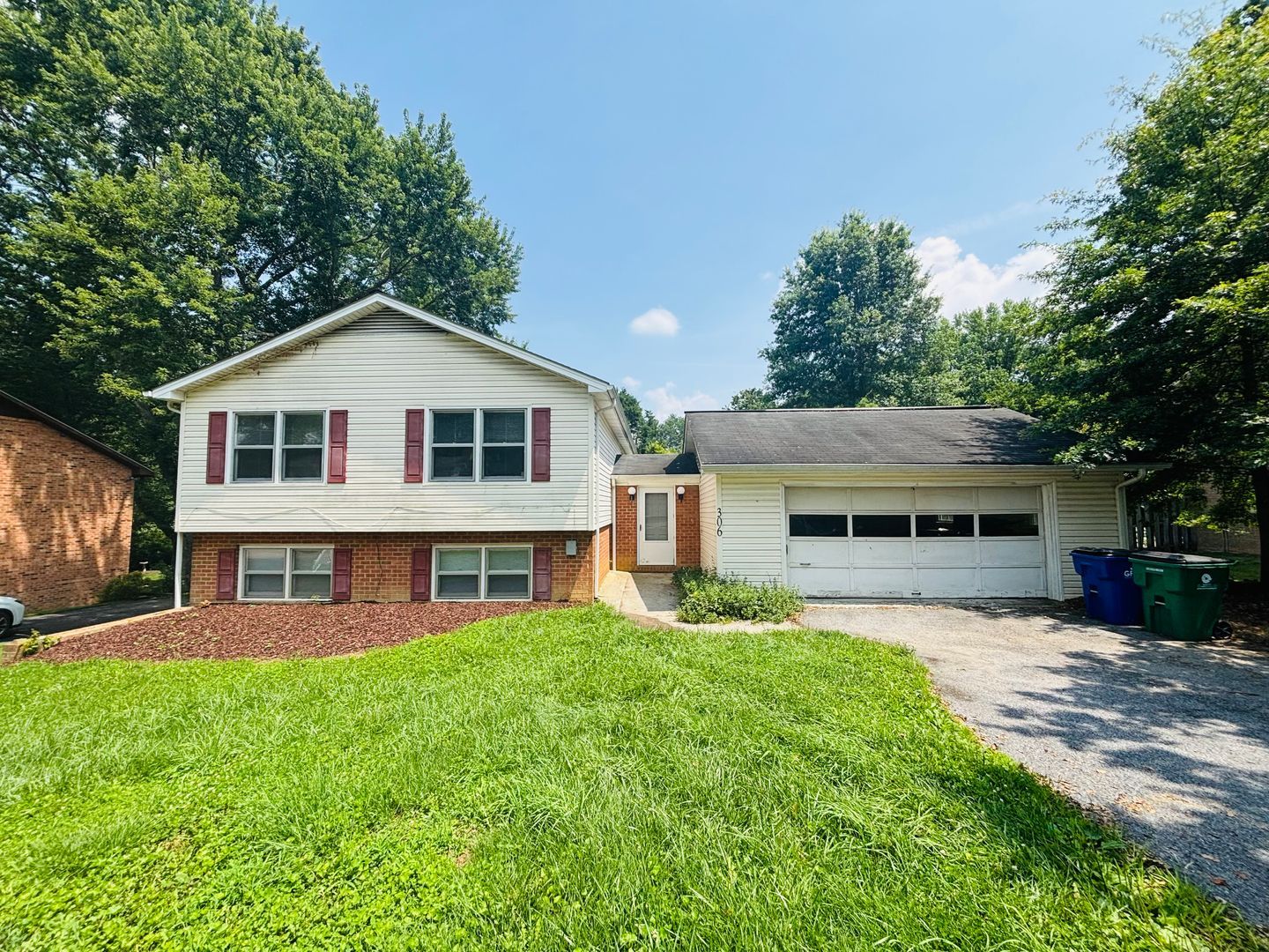 306 Woodbine Dr – photo 1