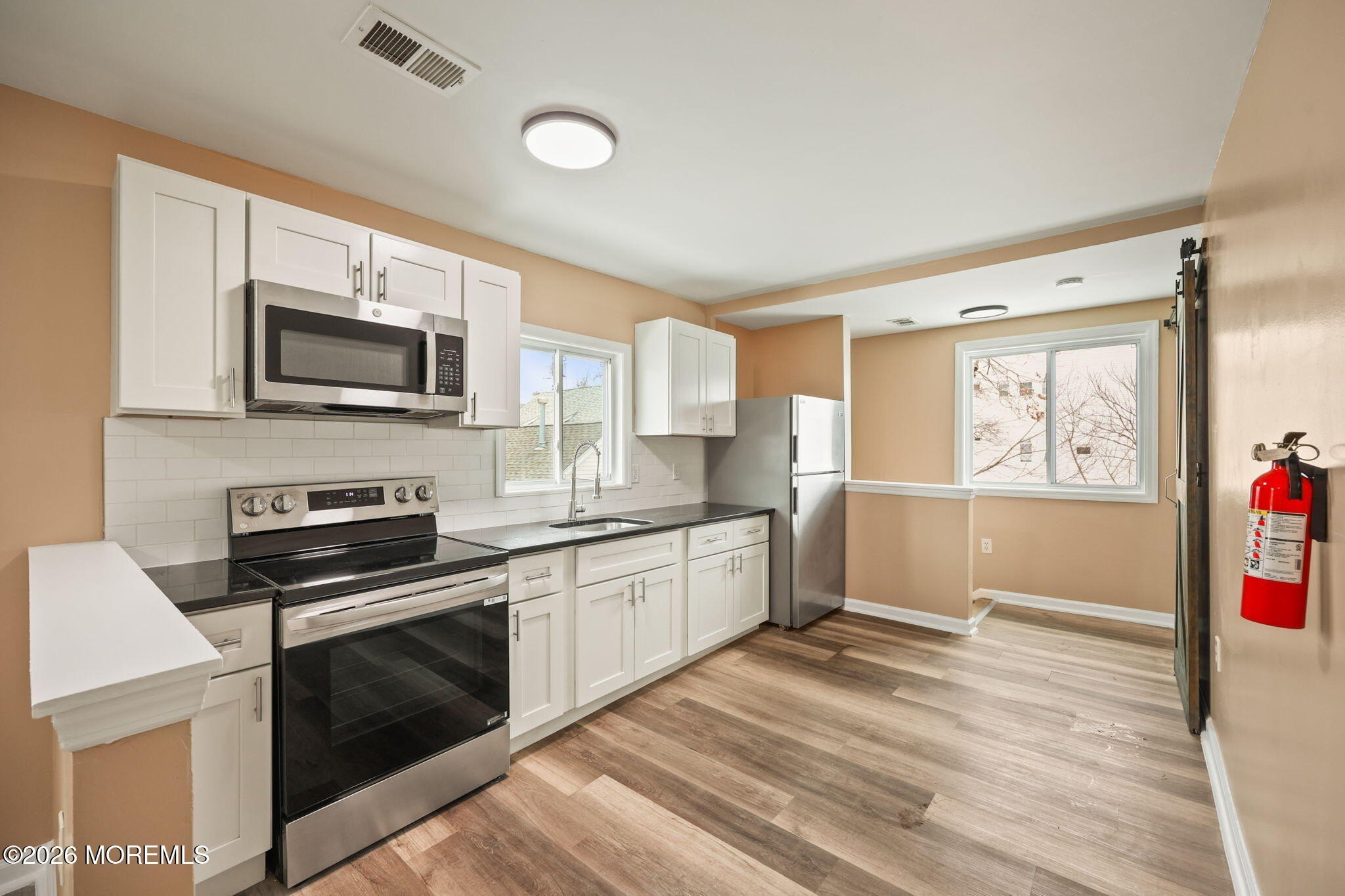 143 Center Ave #2 – photo 4