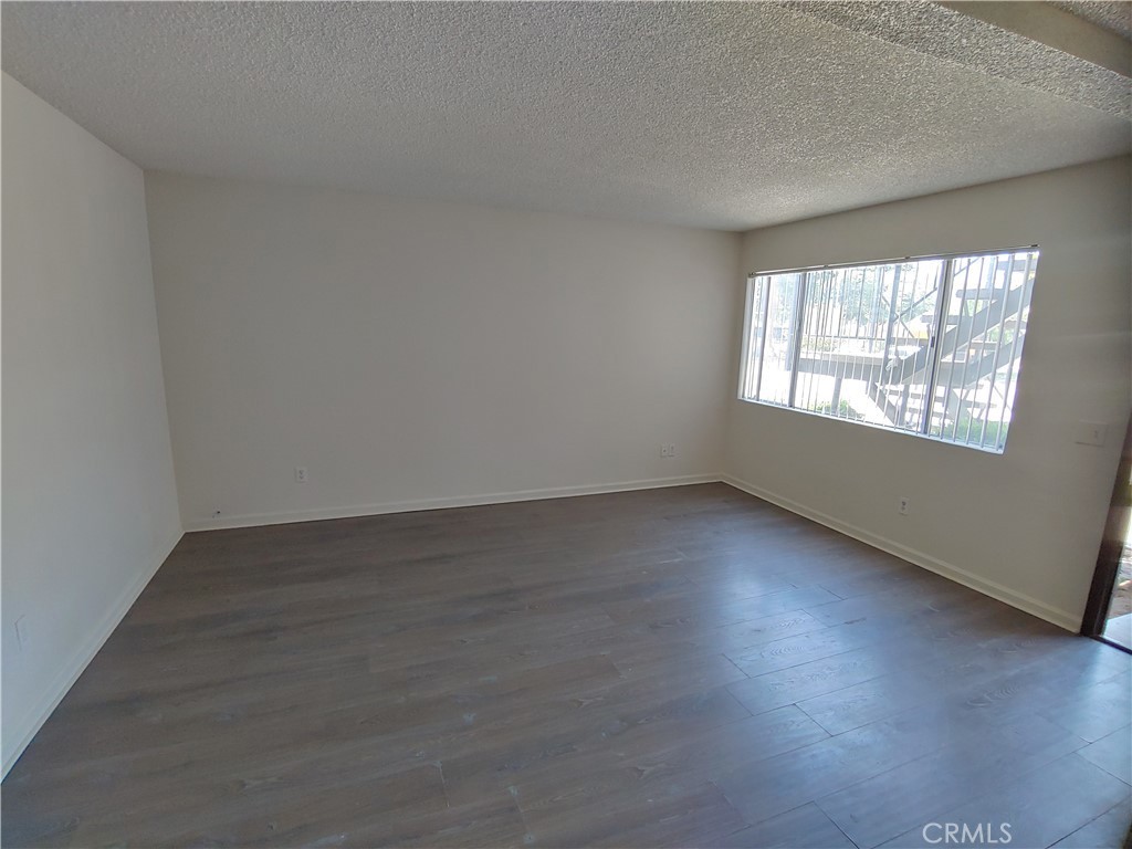 4211 N Mountain Dr – photo 4