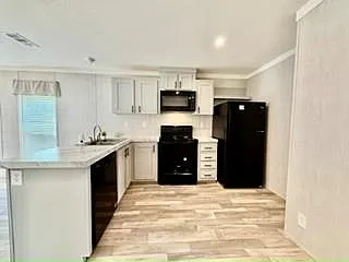 Suncoast MH & RV Resort – photo 5