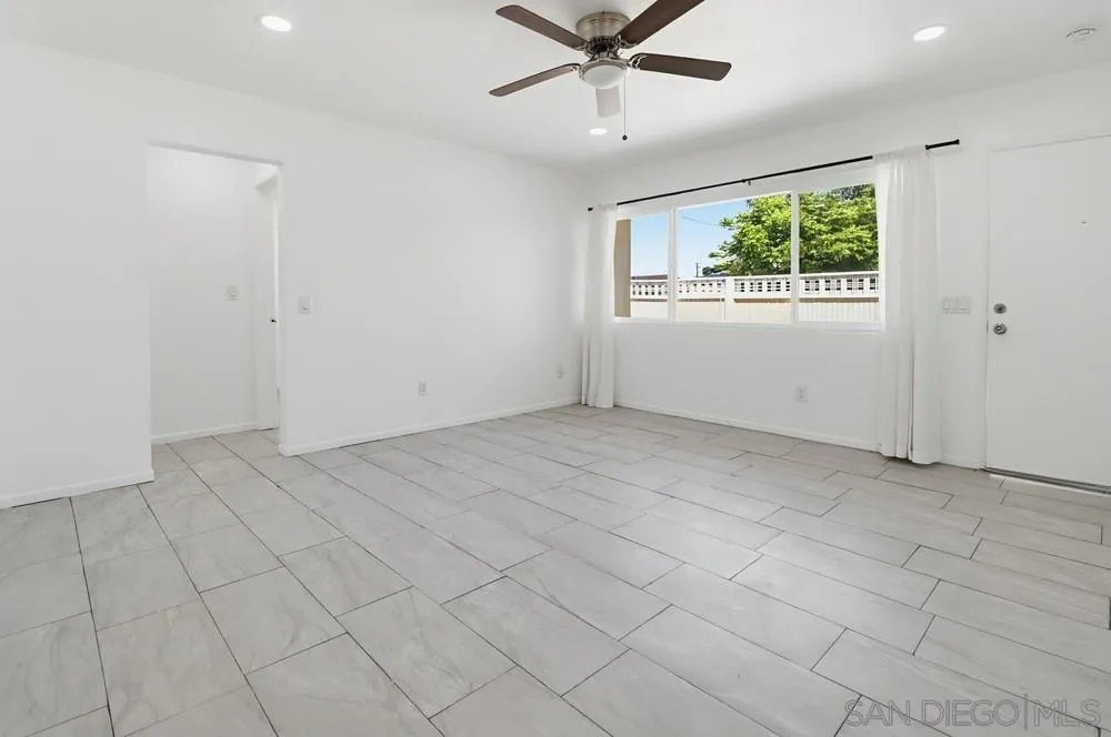 3095 L St – photo 5