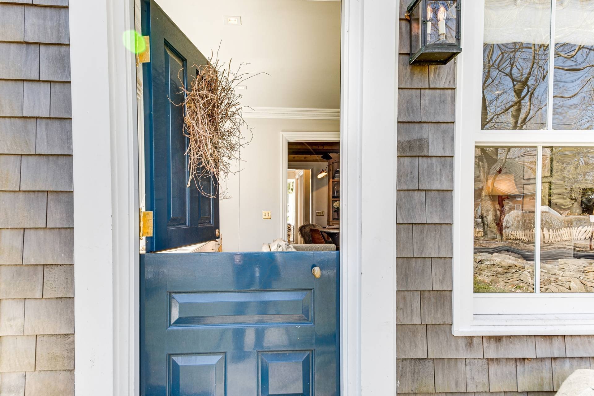 238 Madison St – photo 2