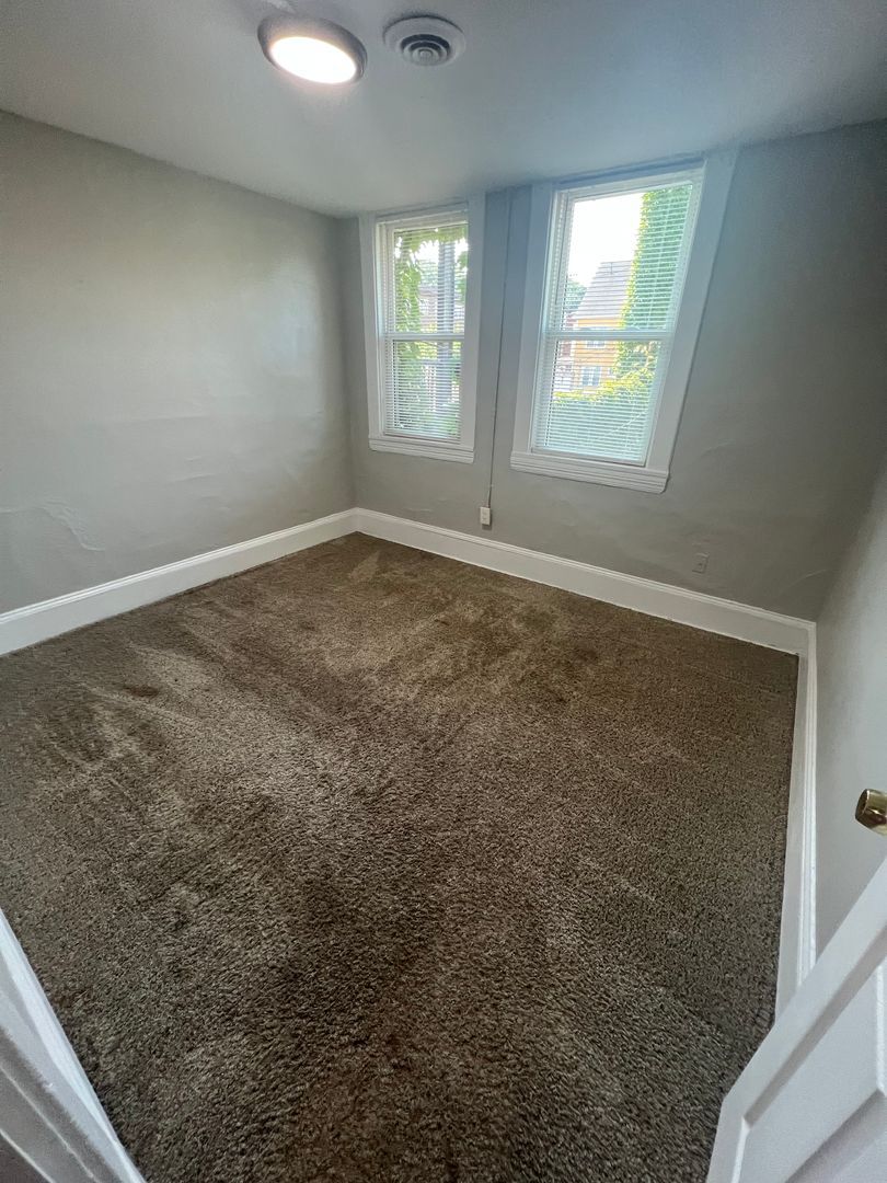12022 Mayfield Rd unit Unit 9 – photo 5
