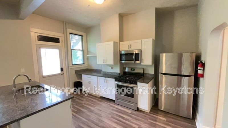 1247 Chartiers Ave unit 4 1ST – photo 2
