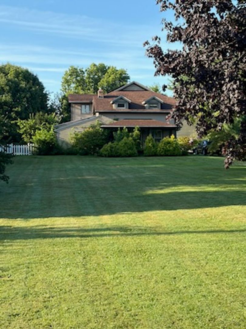 4163 Centerville Rd – photo 2