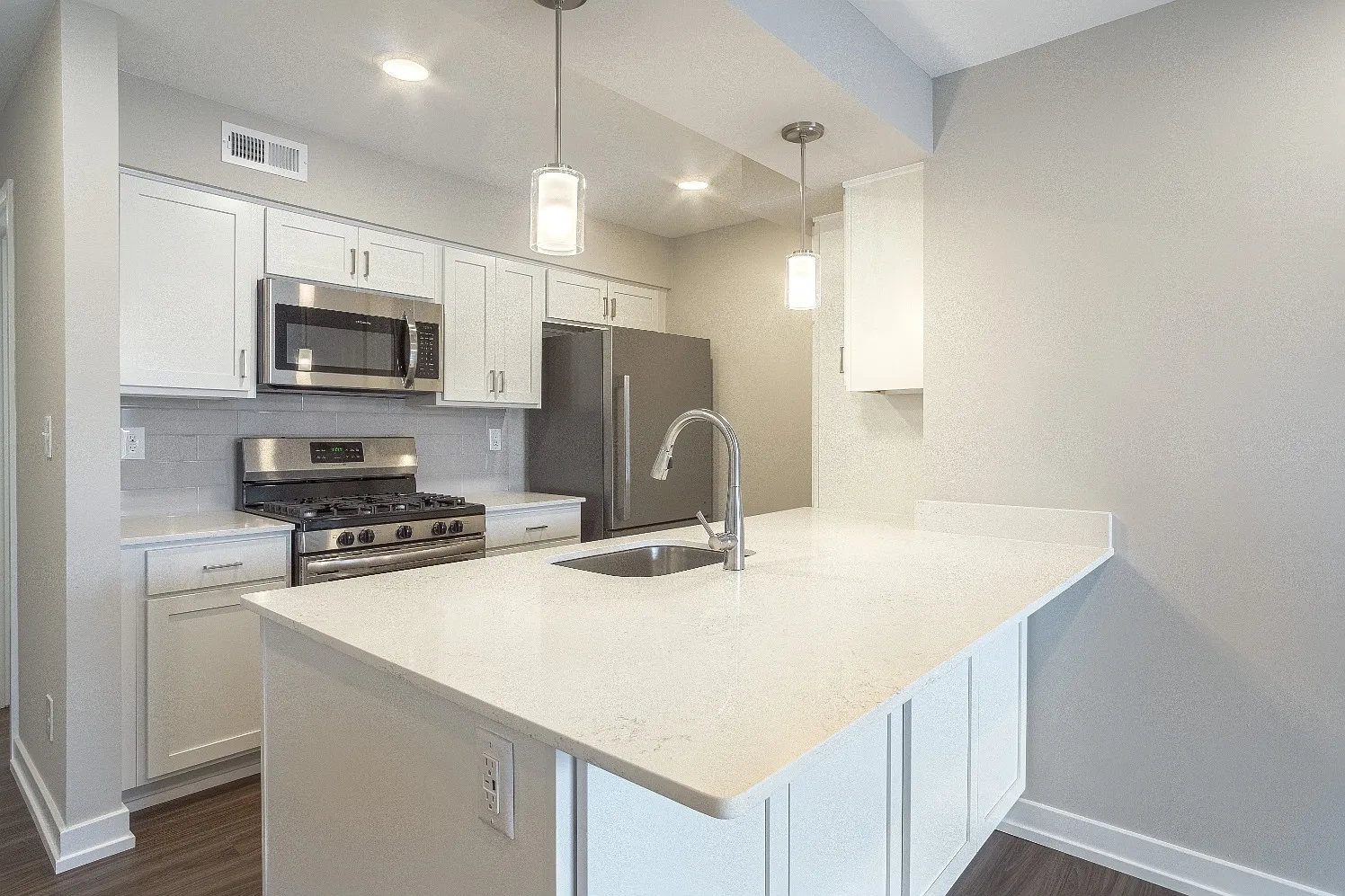 Hillside Apartments – photo 2