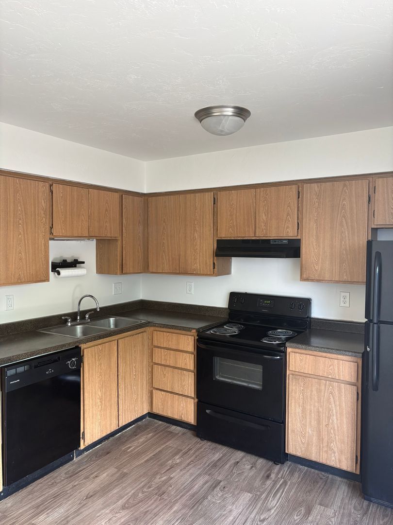 Independence Townhomes – photo 3