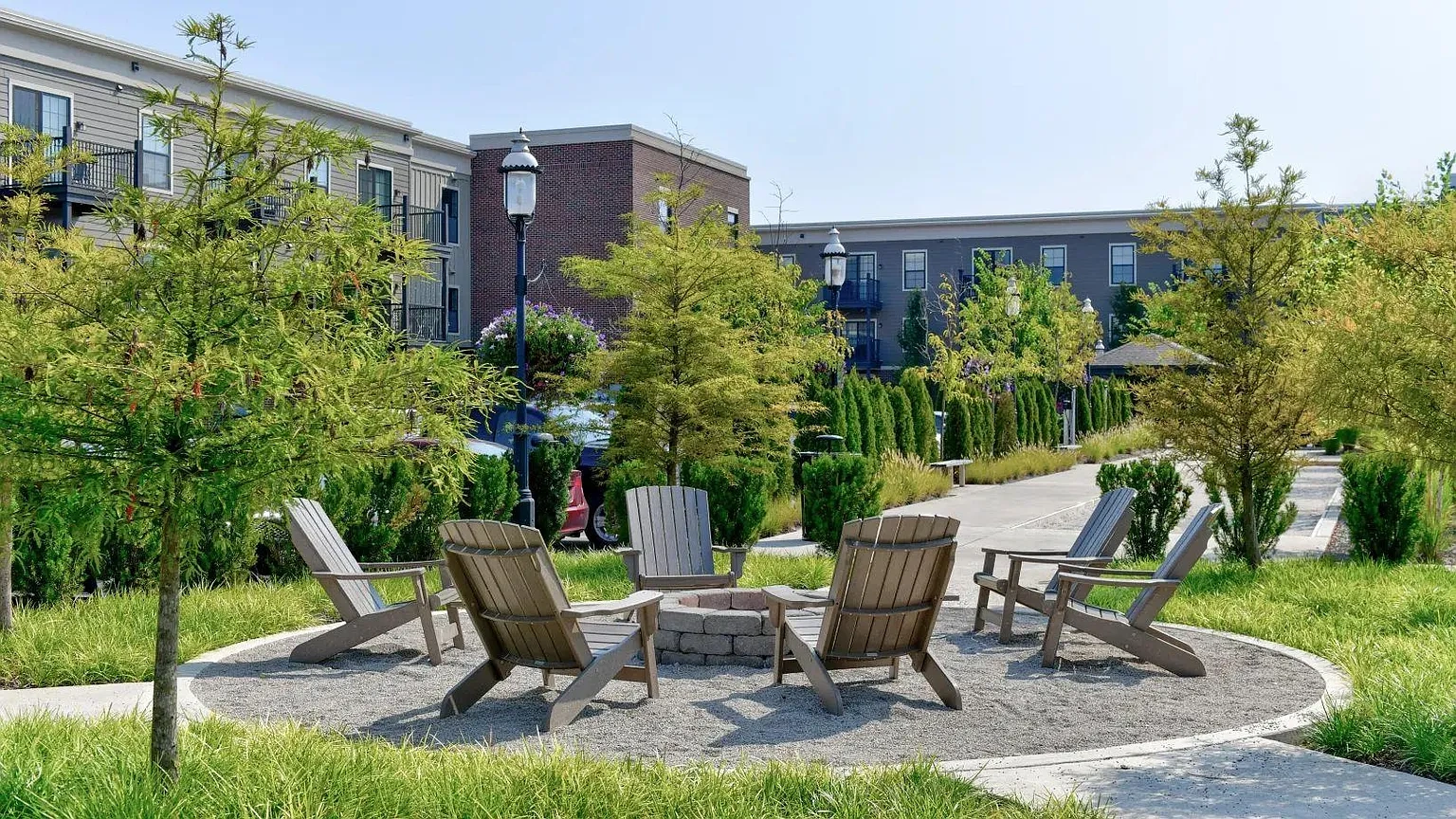 Broadway Station Apartments – photo 1