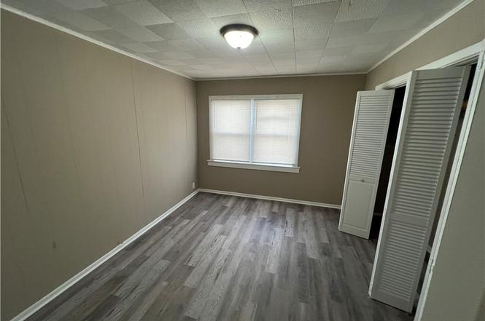 4617 E 173rd St – photo 3