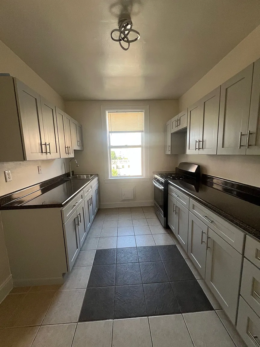 164 S Harrison Street – Floor plan