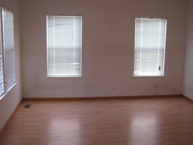 357 Waterbury Dr – photo 2