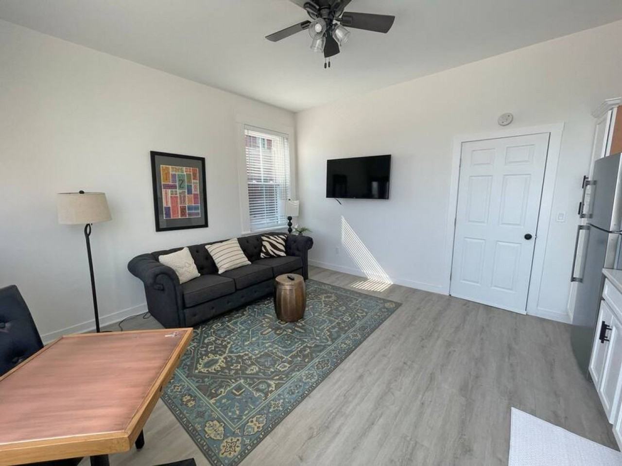 216 E Liberty St unit 1056066P – photo 5
