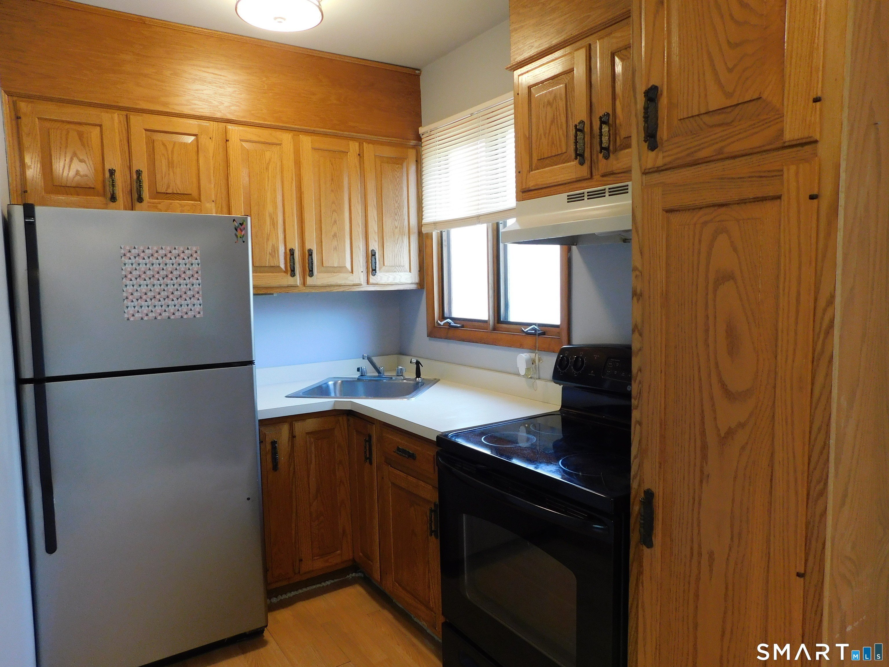 4754 Madison Ave – photo 3