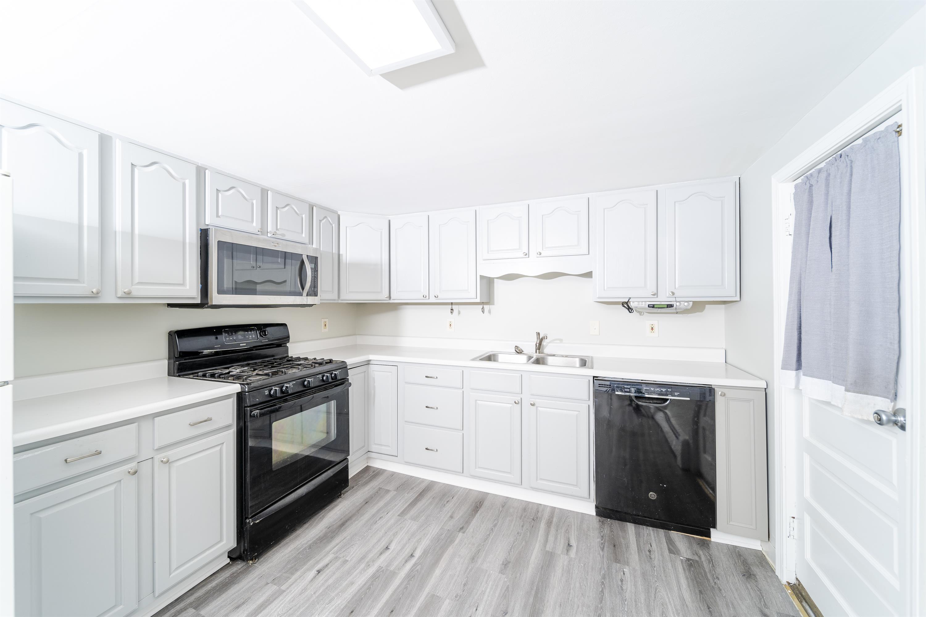 2316 4th Ave – photo 1