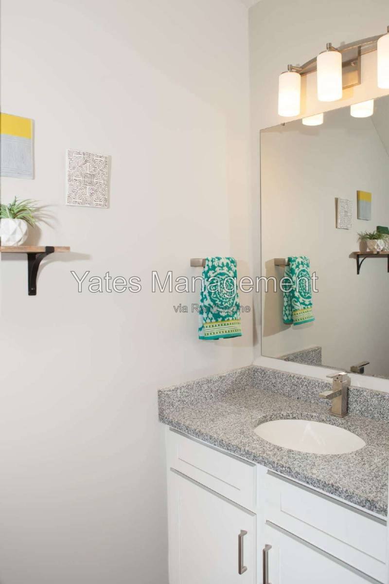110 Colonial Drive – photo 3