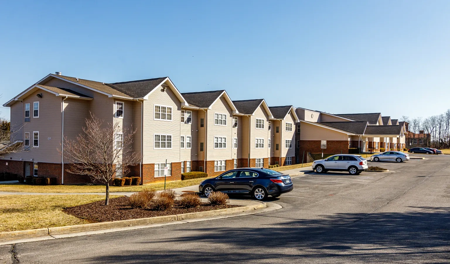 Blue Ridge Village Apartments – photo 2