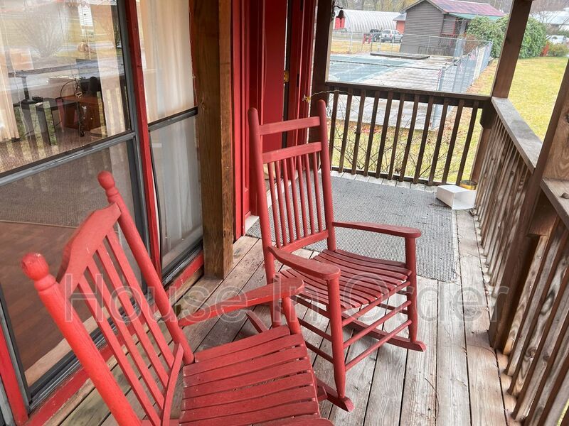 127 Crider Cir – photo 3