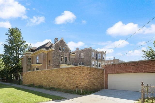 1036 W Garfield Blvd – photo 2