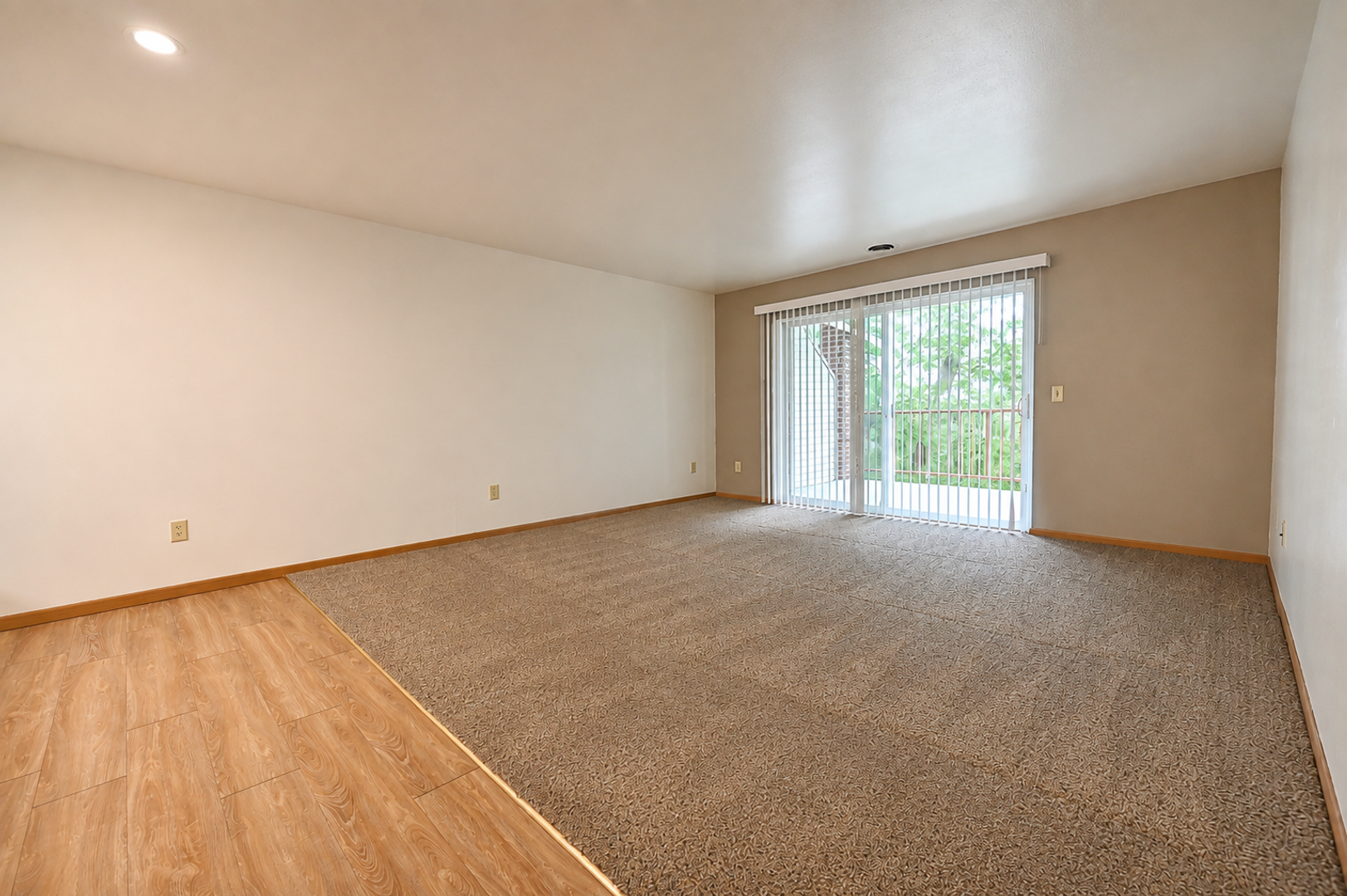 1609 N Thompson Dr – photo 5