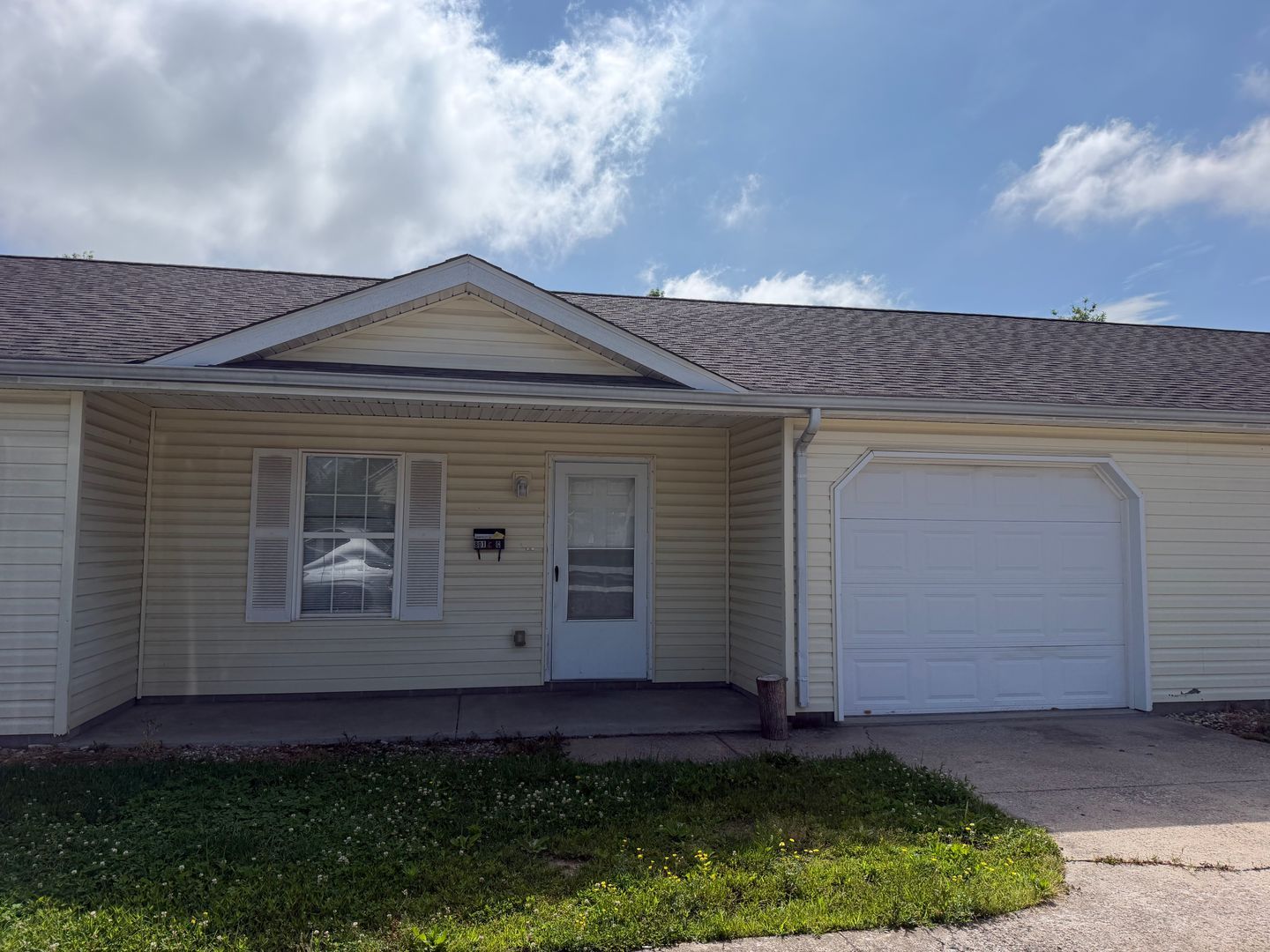 801 N Garfield St unit C – photo 1