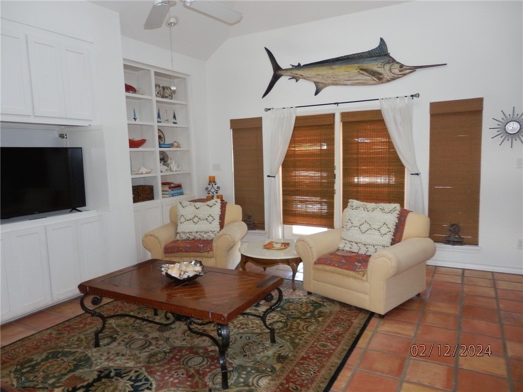 256 Beachwalk Ln – photo 3