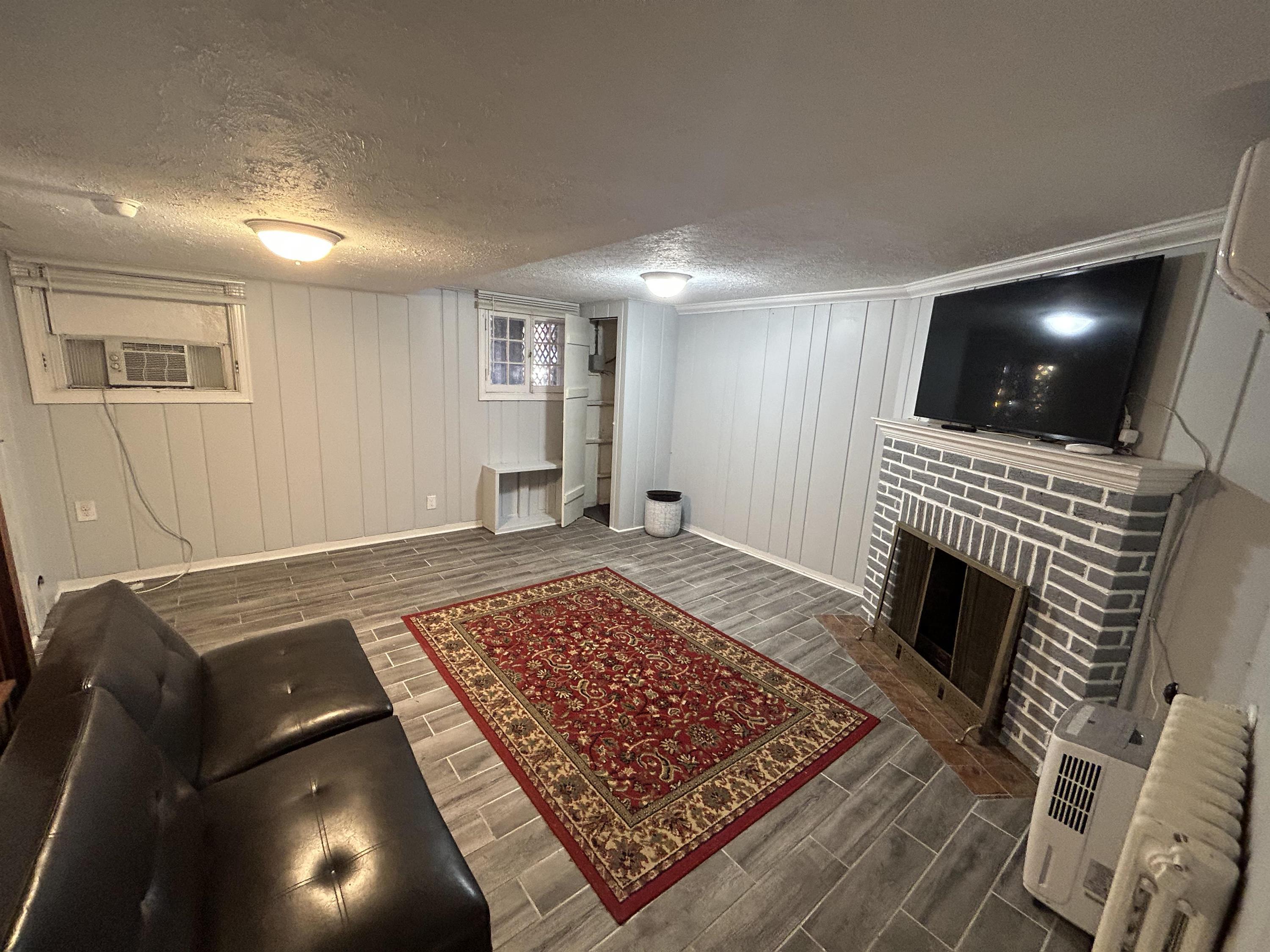 5106 North Capitol St NW – photo 2