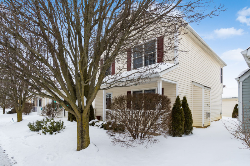 135 Saratoga St – photo 4