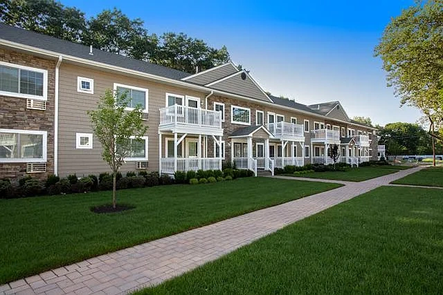 Fairfield Estates at St. James – photo 2