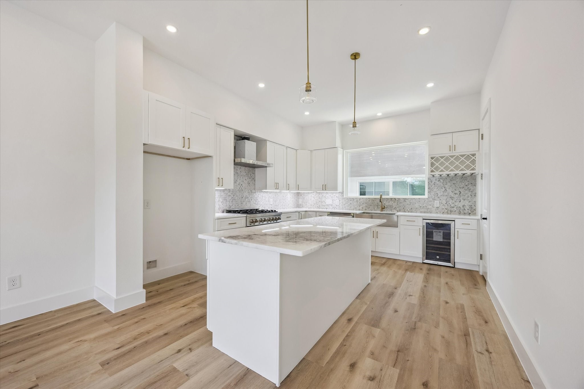 1034 W 17th St unit B – photo 4