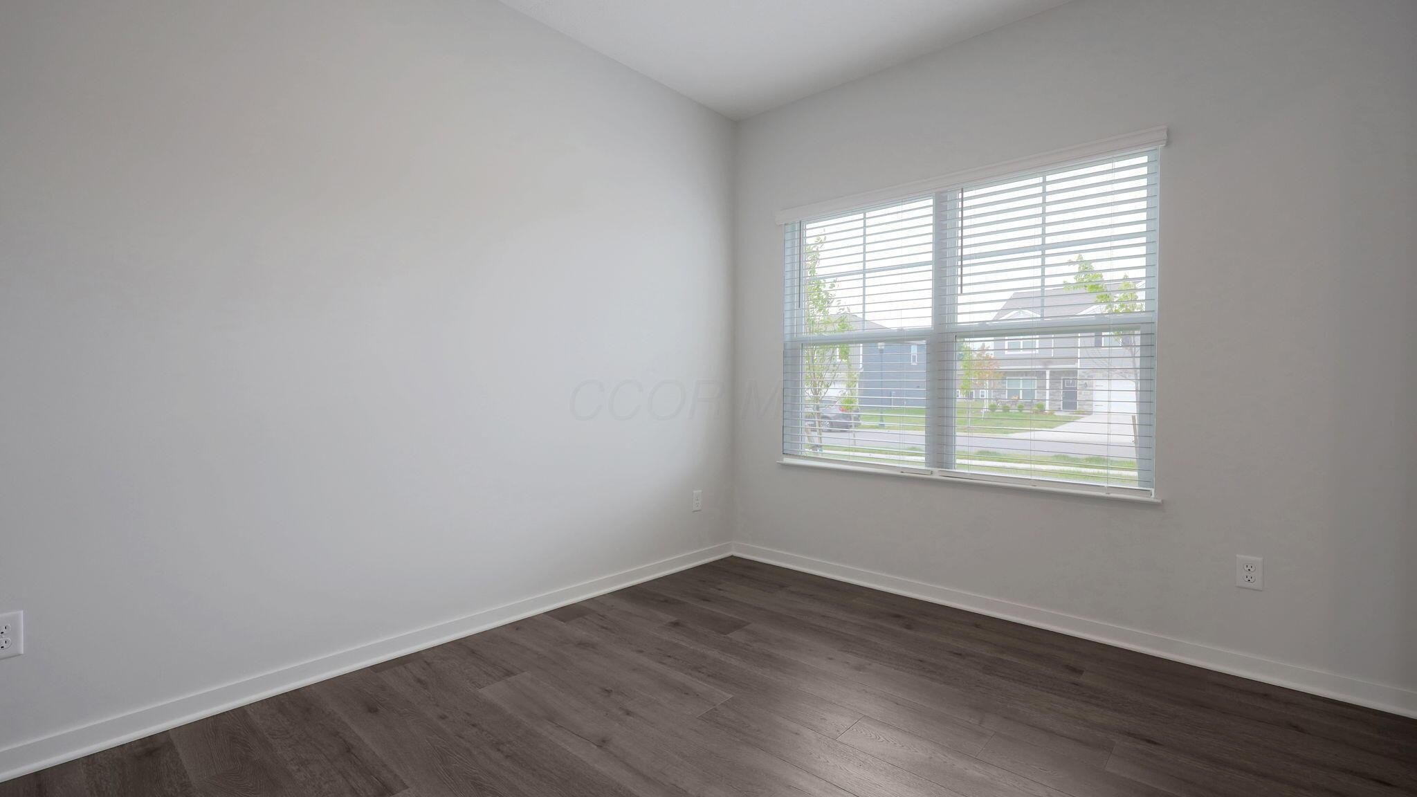 858 Sunny Vale Dr – photo 2