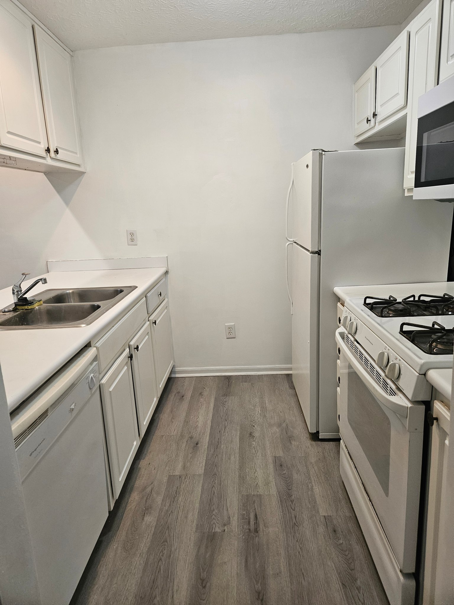 6737 Lagrange Dr – photo 5