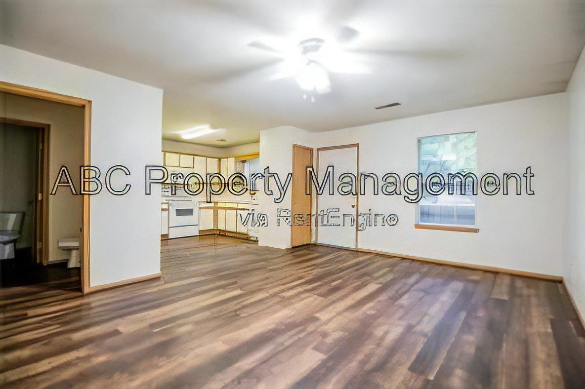 42 Locust St – photo 3