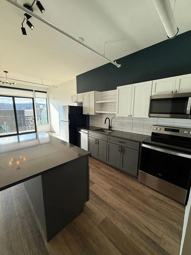 1709 FIFTH AVE – Floor plan