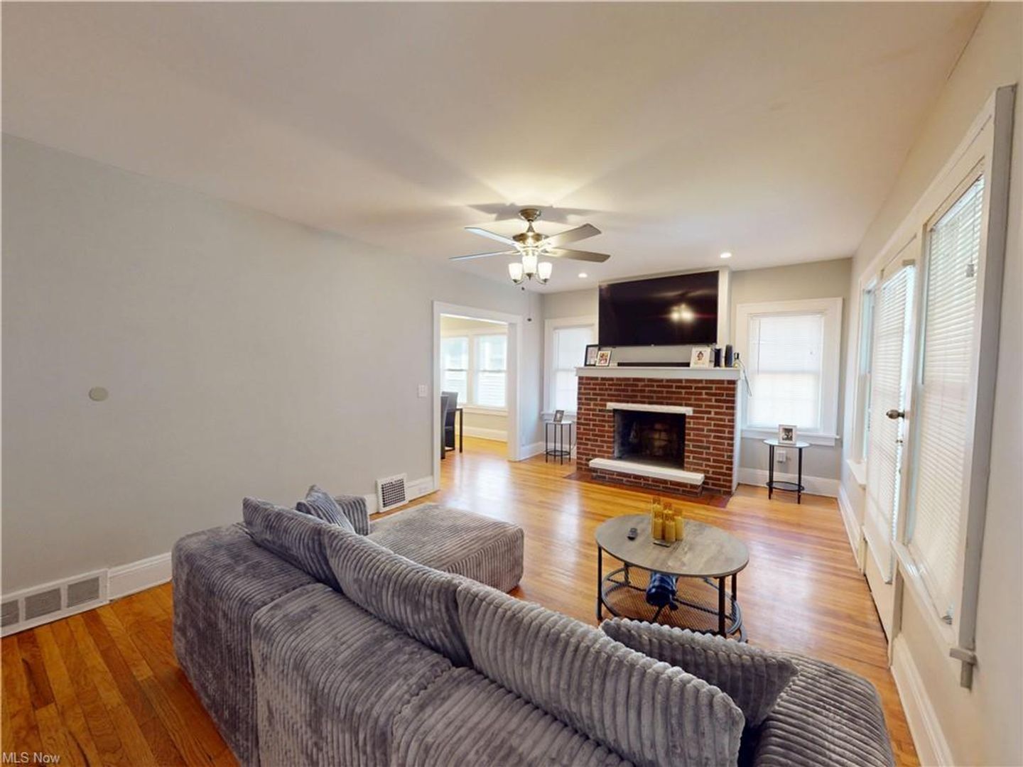 3423 Beechwood Ave unit UP – photo 3